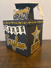 Load image into Gallery viewer, Graduation card box